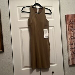 Lululemon slim-fit above knee dress. 4